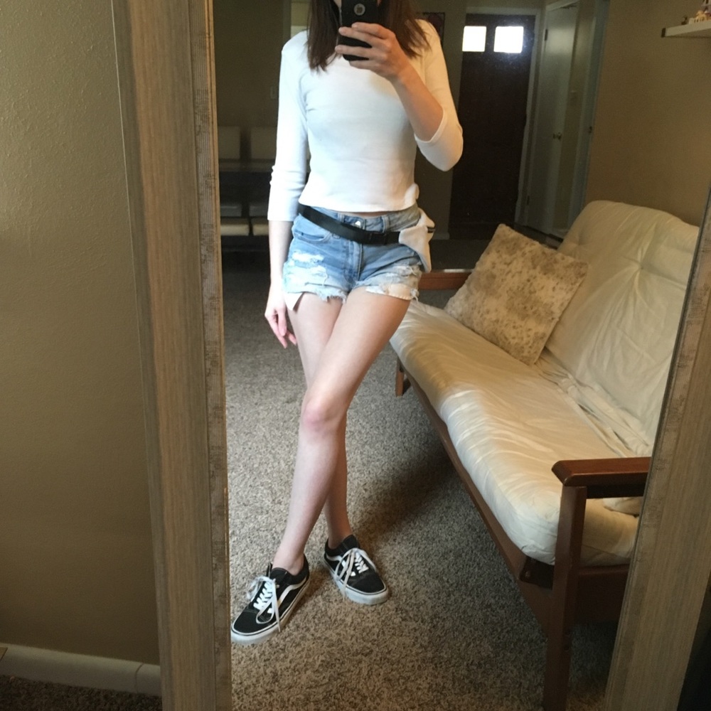 Nwot Brandy Melville Ribbed Basic Top - image 1